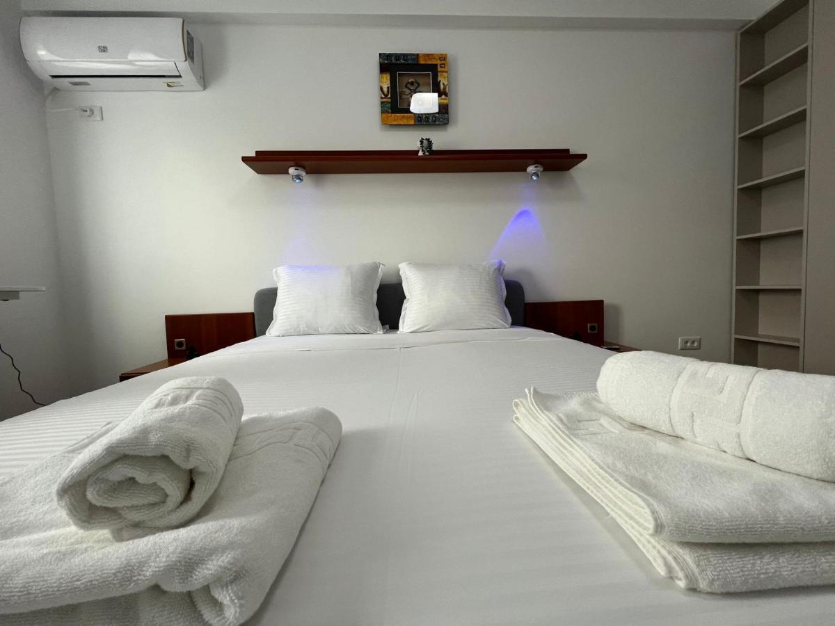 Perfect Host Palas 2 Rooms Iasi Ngoại thất bức ảnh