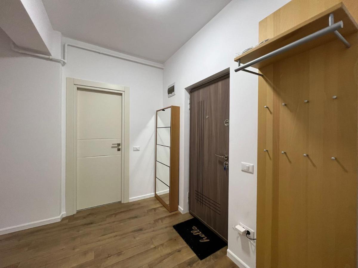 Perfect Host Palas 2 Rooms Iasi Ngoại thất bức ảnh