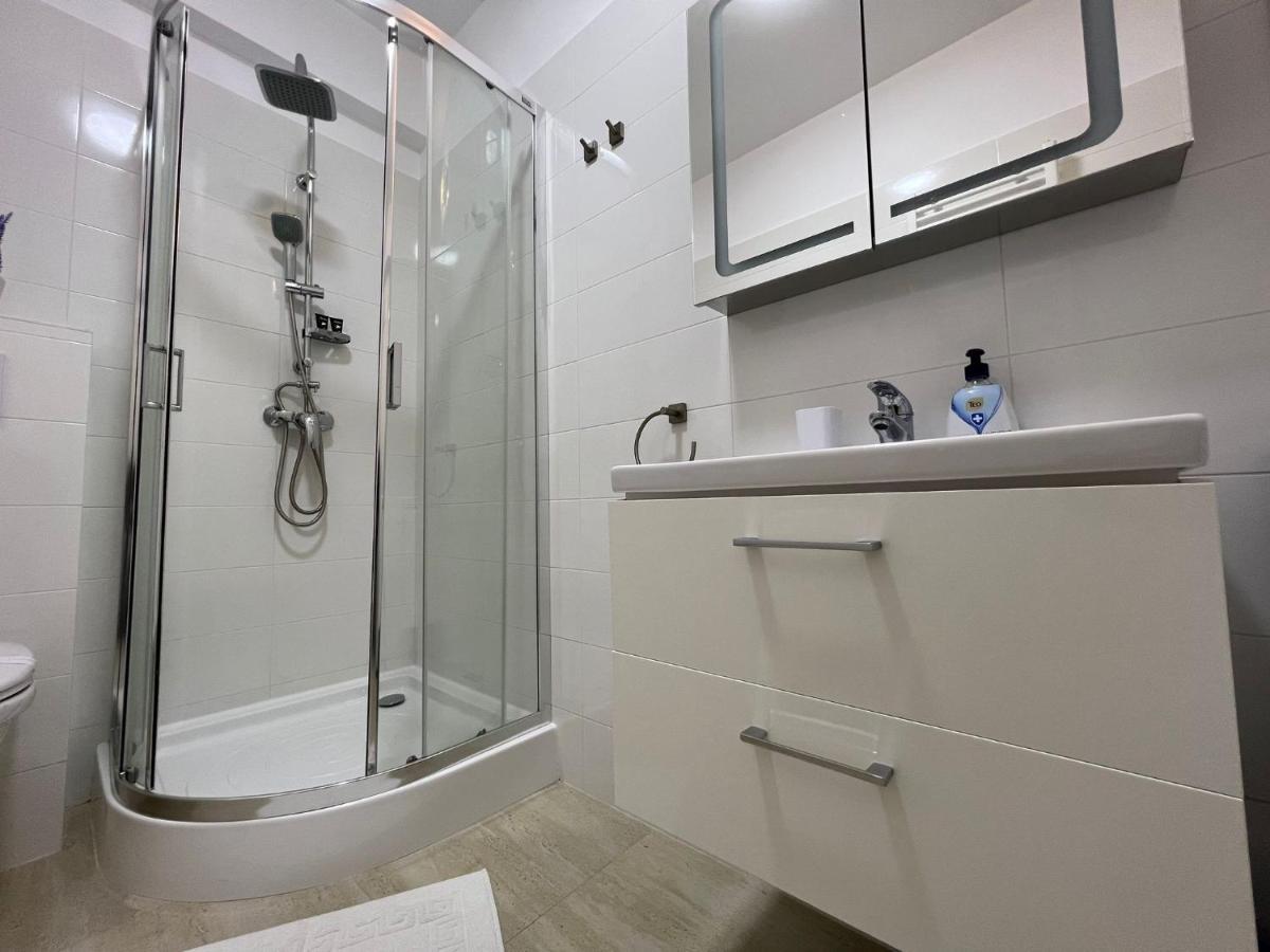 Perfect Host Palas 2 Rooms Iasi Ngoại thất bức ảnh